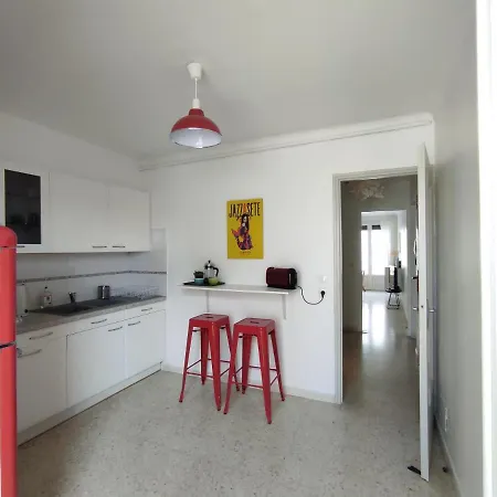 Cocon Traversant Deux Balcons Proche Centre Apartman *